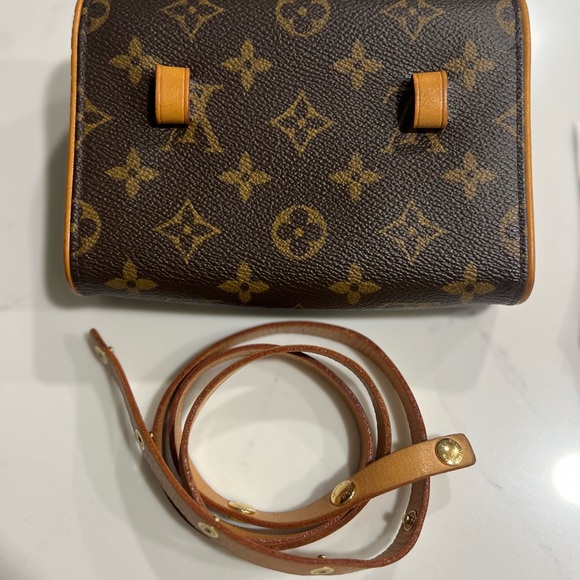 Purse Louis Vuitton TMM fashion florentine corner monogram canvas - Picture 3 of 4